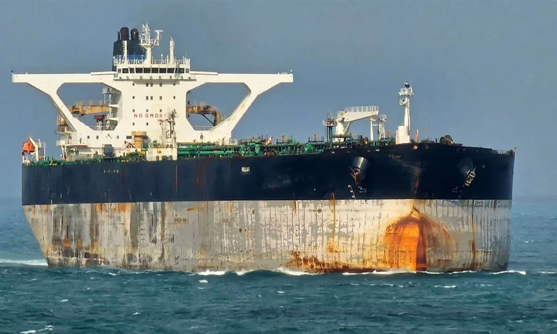 Russia Sends Submarine to Protect Oil Tanker Pursued by the United States