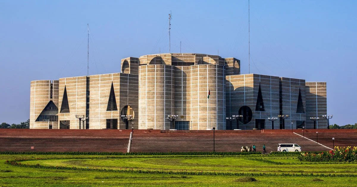 Long-Standing Tradition Changes: Cabinet Oath-Taking at South Plaza of Parliament