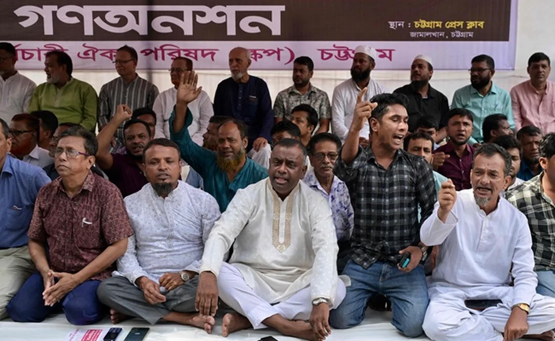 Bangladesh Dock Workers Strike Over Foreign Takeover Plans at Chattogram Port