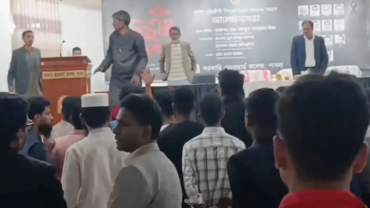 Chhatra Dal–Shibir Clash in Pabna Over Calling Ghulam Azam and Nizami ‘Patriots’