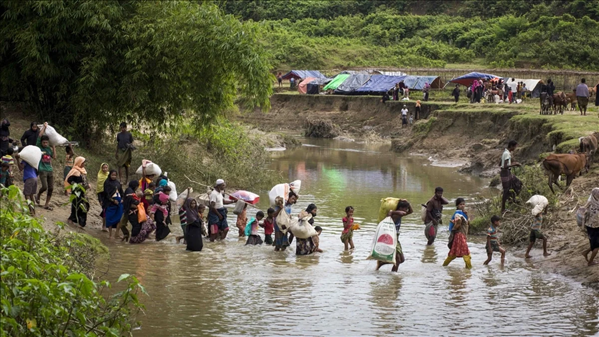 Around 150,000 Rohingyas Flee to Bangladesh Within 16 Months