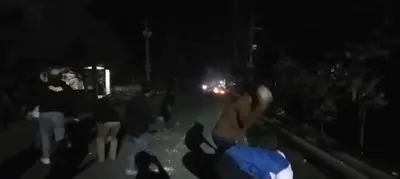 Battlefield at Jashore University: 25 Injured in Student-Villager Clash